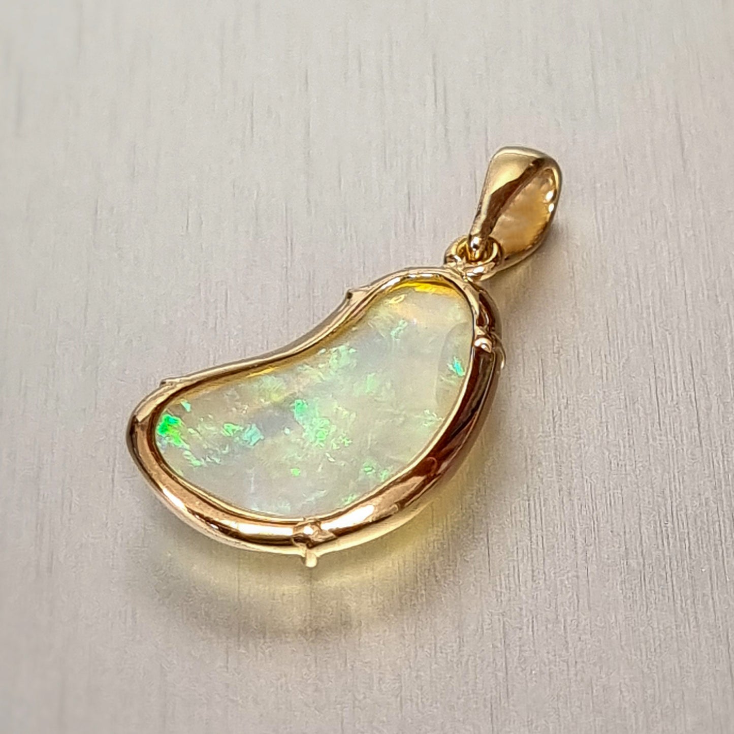 Coober Pedy Solid Opal Skin Shell Pendant