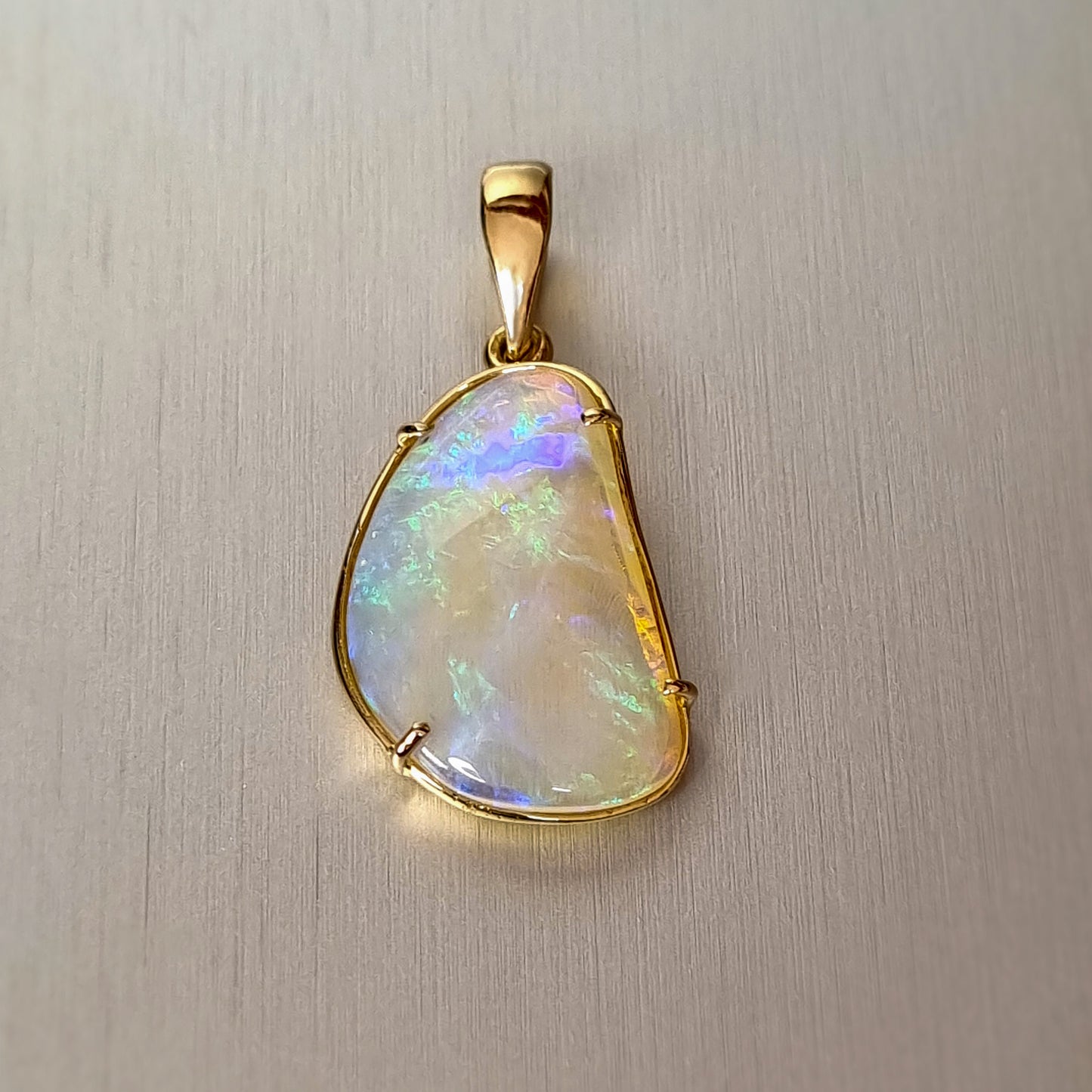 Coober Pedy Solid Opal Skin Shell Pendant